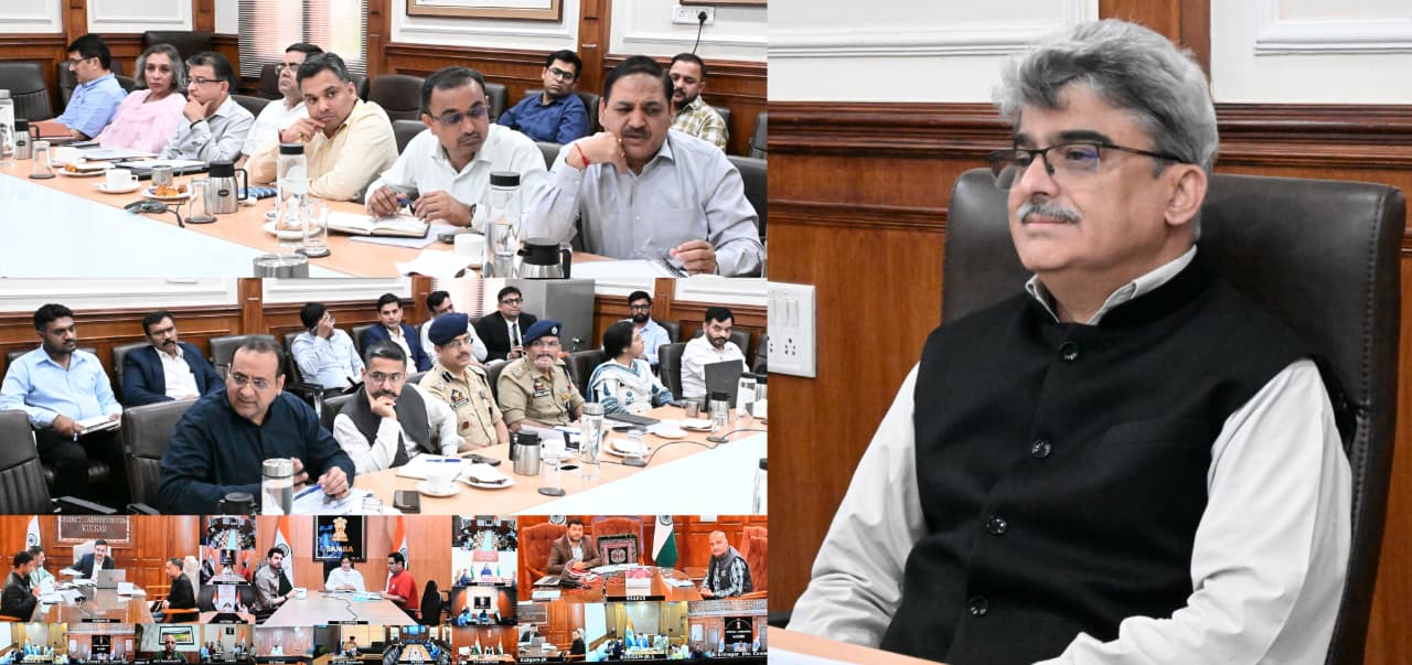 Chief Secretary reviewing availability and distribution of essential commodities across J&K-22