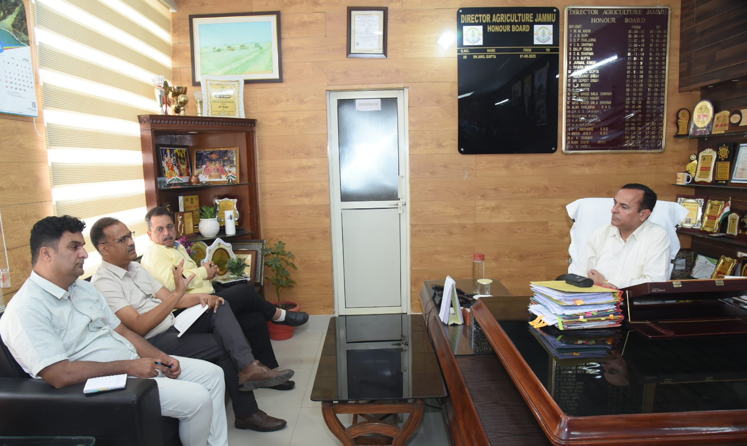 Director Agriculture Jammu reviews supply, stock position of Fertilizers