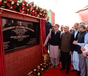 CM Omar Abdullah inaugurates 368 residential units for government employees at Sempora, Pampore-01