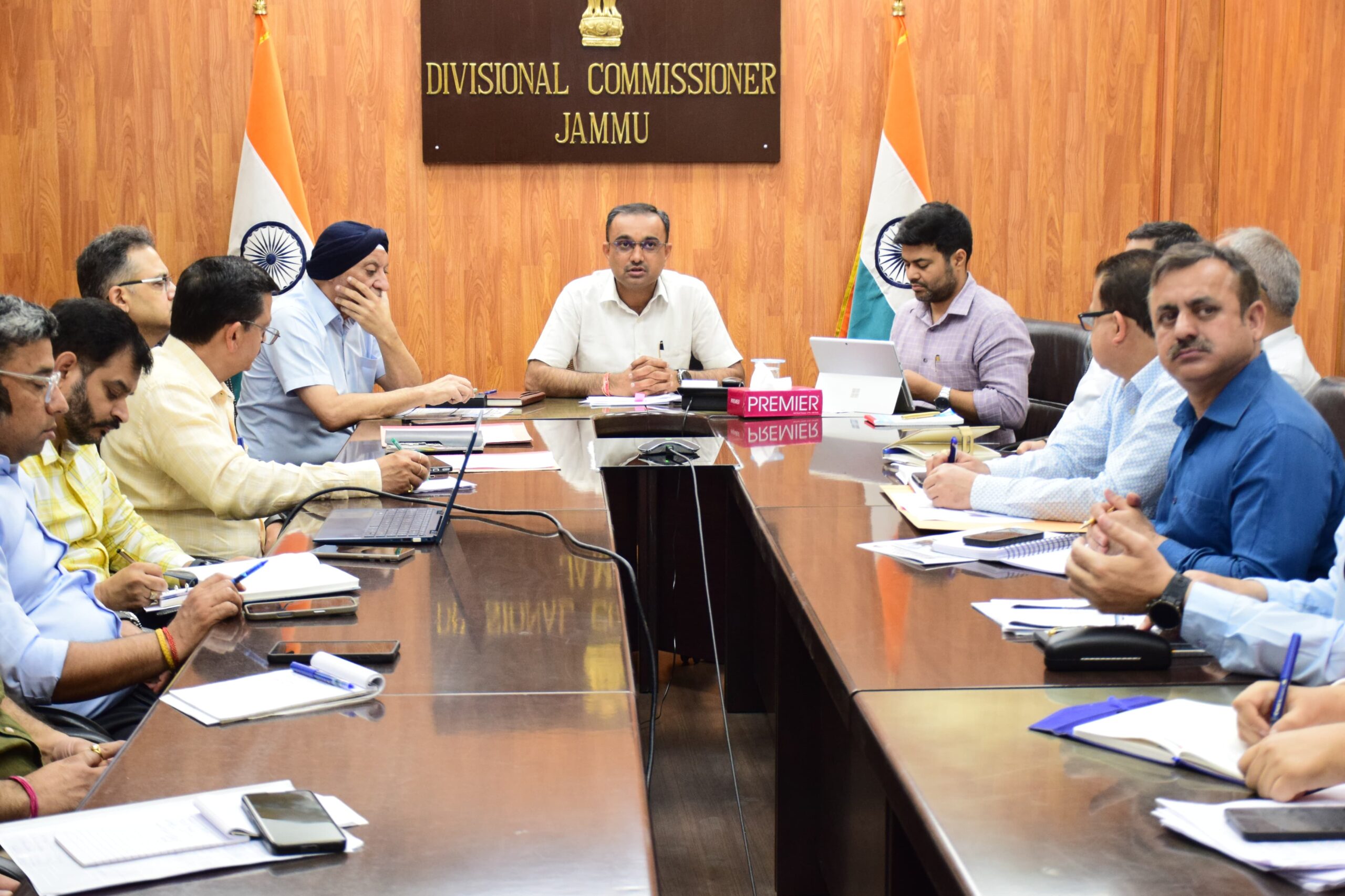 Div Com reviews flood preparedness and heatwave management in Jammu Division-2