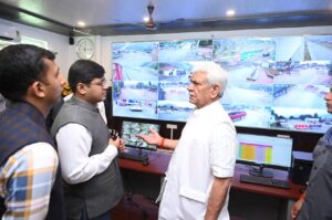 HLG Inaugurates Emergency Operations Centre and Shri Amarnathji Control Room Ganderbal (4)