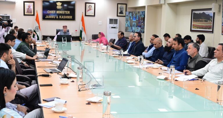 CM Omar Abdullah reviews flood preparedness, directs swift restoration of essential services across J&K-22-3